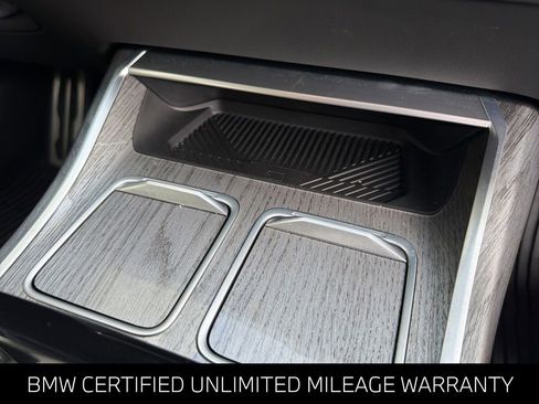 Certified 2024 BMW 760i xDrive w/ Executive Package AWD/4WD image 39