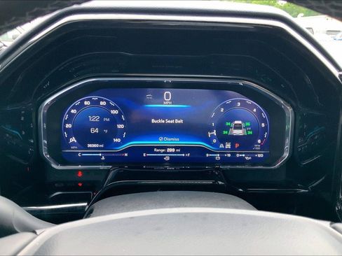 Used 2023 Chevrolet Silverado 1500 High Country w/ Technology Package AWD/4WD image 19