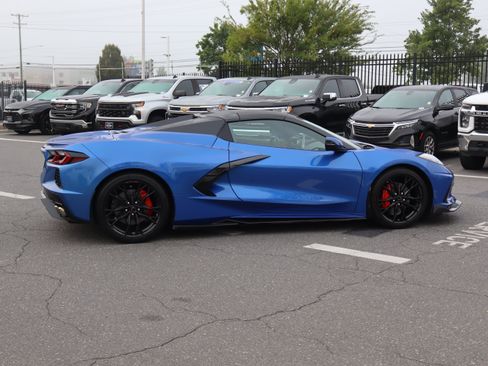 Used 2023 Chevrolet Corvette Stingray Preferred Conv w/ Stealth Interior Trim Package RWD image 11