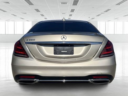 Used 2019 Mercedes-Benz S 560 Sedan image 5