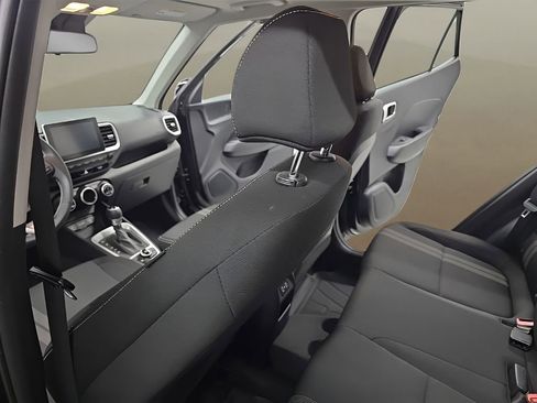 Certified 2024 Hyundai Venue SEL FWD image 14