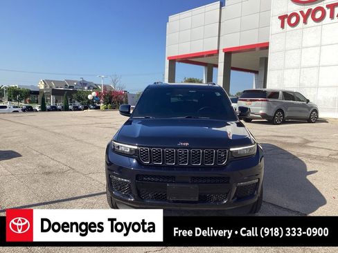 Used 2023 Jeep Grand Cherokee L Summit w/ Advanced Protech Group IV image 8