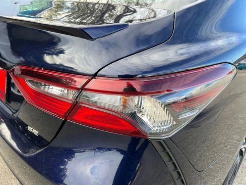 Used 2021 Toyota Camry SE FWD image 33