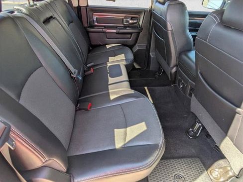 Used 2017 RAM 1500 Laramie w/ Convenience Group AWD/4WD image 18