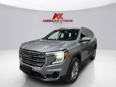 Used 2024 GMC Terrain SLT AWD/4WD image 2