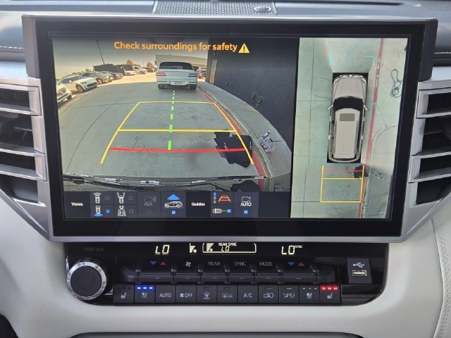 Used 2024 Toyota Sequoia Capstone AWD/4WD image 15