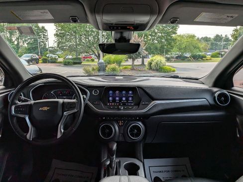 Used 2020 Chevrolet Blazer LT w/ Sound & Technology Package AWD/4WD image 26