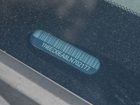 Used 2020 Nissan Frontier SV w/ Midnight Edition Floor Mats RWD image 30