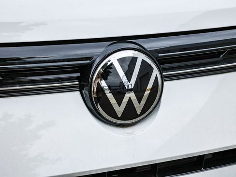 New 2026 Volkswagen Taos S image 14