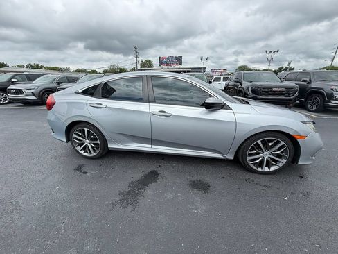 Used 2019 Honda Civic LX image 2