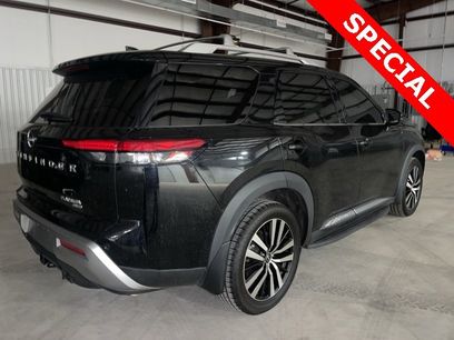 Used 2023 Nissan Pathfinder Platinum