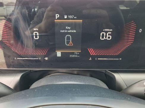 Used 2025 Kia K4 LXS image 15