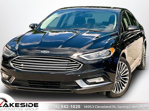 Used 2017 Ford Fusion Titanium FWD image 1