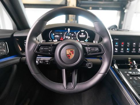Certified 2025 Porsche Panamera 4S AWD/4WD image 30