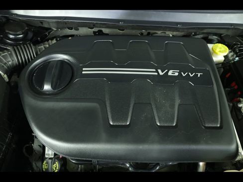 Used 2021 Jeep Cherokee Limited image 21