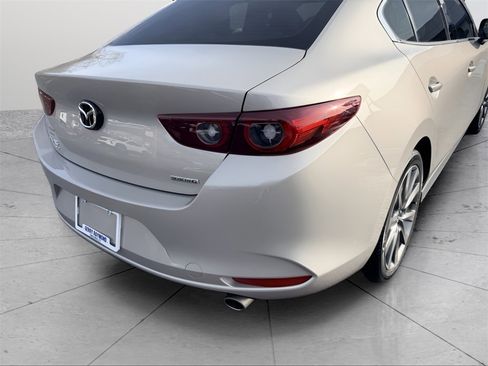 Used 2023 MAZDA MAZDA3 s image 7