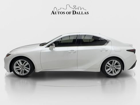 Used 2023 Lexus IS 300 w/ Comfort Package RWD image 5