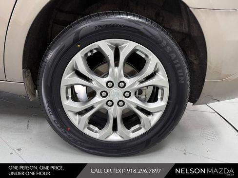 Used 2020 Buick Enclave Avenir w/ Avenir Technology Package FWD image 12