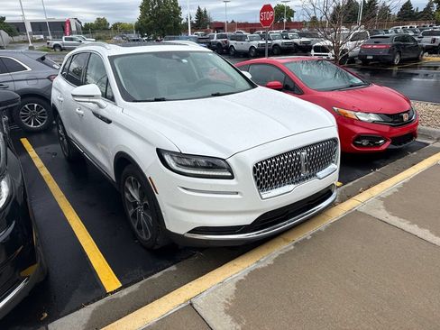 Used 2023 Lincoln Nautilus Reserve w/ Equipment Group 201A AWD/4WD image 2