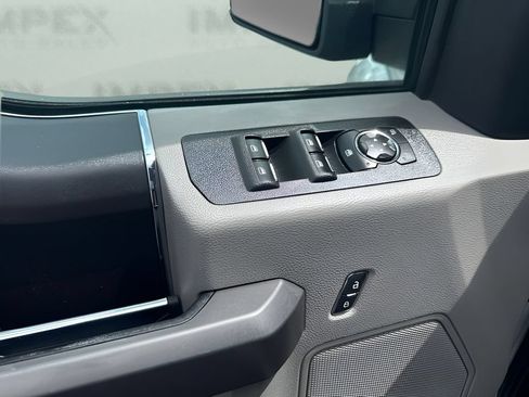 Used 2019 Ford F150 XLT AWD/4WD image 14