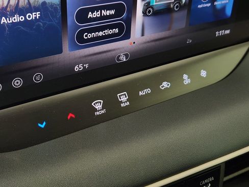 New 2026 Nissan Leaf w/ Floor Mat Package (S+) FWD image 20