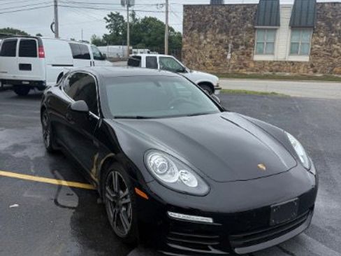 Used 2014 Porsche Panamera S RWD image 4