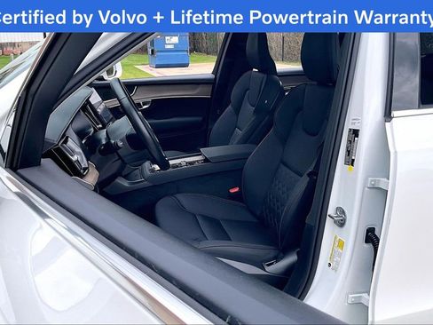 Certified 2025 Volvo XC90 B5 Plus image 32