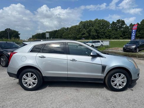 Used 2016 Cadillac SRX FWD image 4