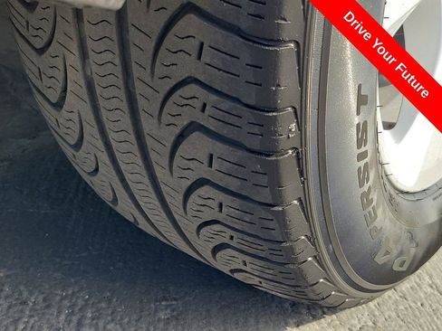 Used 2020 Toyota Sienna L w/ Carpet Mat Package FWD image 26