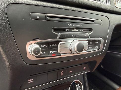 Used 2018 Audi Q3 2.0T Premium Plus w/ Premium Plus Package image 18