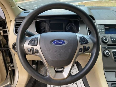 Used 2018 Ford Taurus SE FWD image 62