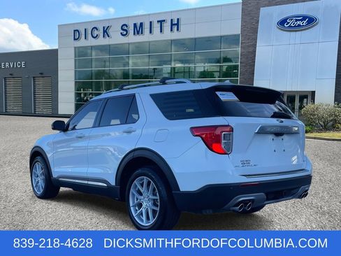 Certified 2022 Ford Explorer Platinum w/ Equipment Group 601A image 4