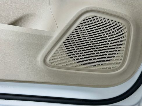 Used 2021 Mercedes-Benz GLB 250 image 18