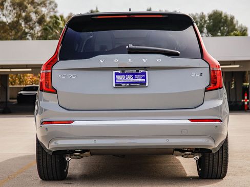 New 2026 Volvo XC90 B6 Ultra w/ Protection Package AWD/4WD image 5