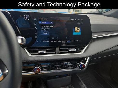 Used 2026 Chevrolet Equinox LT w/ Convenience Package II FWD image 13