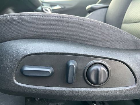 Used 2024 Chevrolet Malibu LT image 10