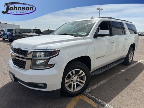 Used 2018 Chevrolet Suburban LT image 1