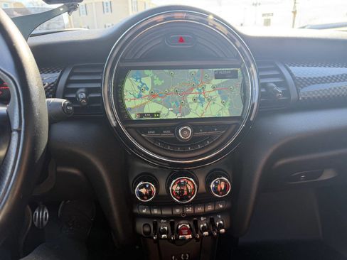 Used 2016 MINI Cooper S image 30