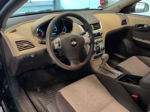Used 2010 Chevrolet Malibu LS FWD image 10