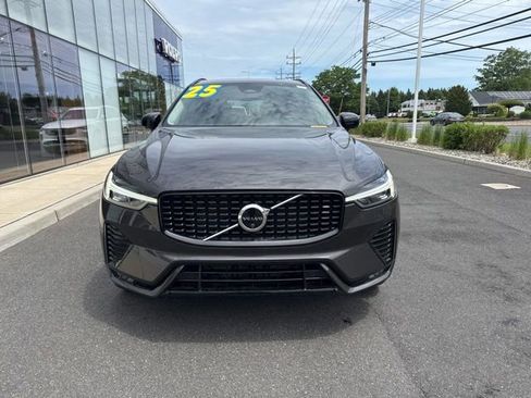 Certified 2025 Volvo XC60 B5 Plus AWD/4WD image 7