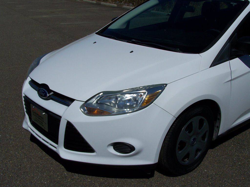 Used 2013 Ford Focus S FWD image 12