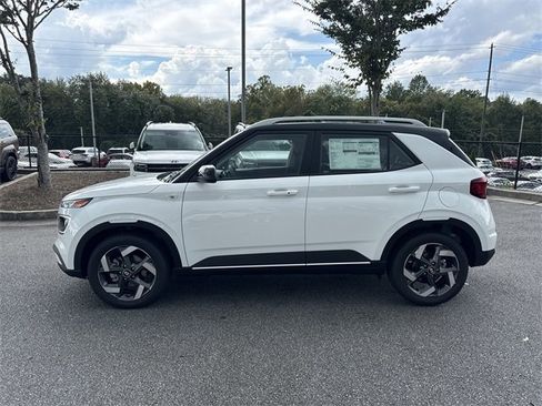 New 2025 Hyundai Venue Limited image 4