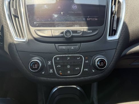 Used 2020 Chevrolet Malibu LT FWD image 17