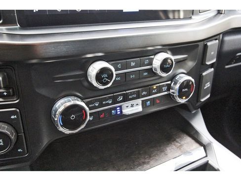 Certified 2024 Ford F250 Lariat w/ Sport Appearance Package image 24