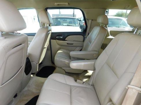 Used 2008 GMC Yukon Denali image 13