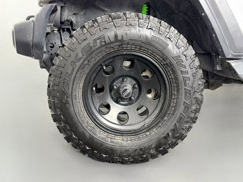 Used 2019 Jeep Wrangler Unlimited Sport S image 28