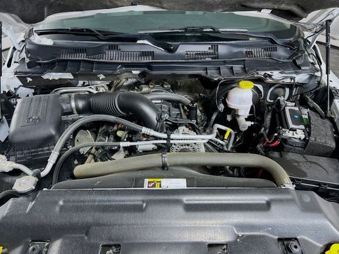 Used 2022 RAM 1500 Classic SLT image 25