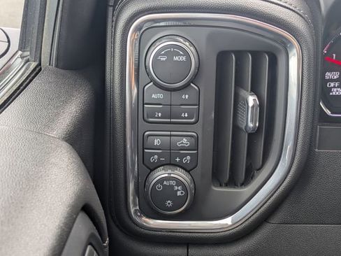 Used 2021 Chevrolet Silverado 1500 RST AWD/4WD image 27