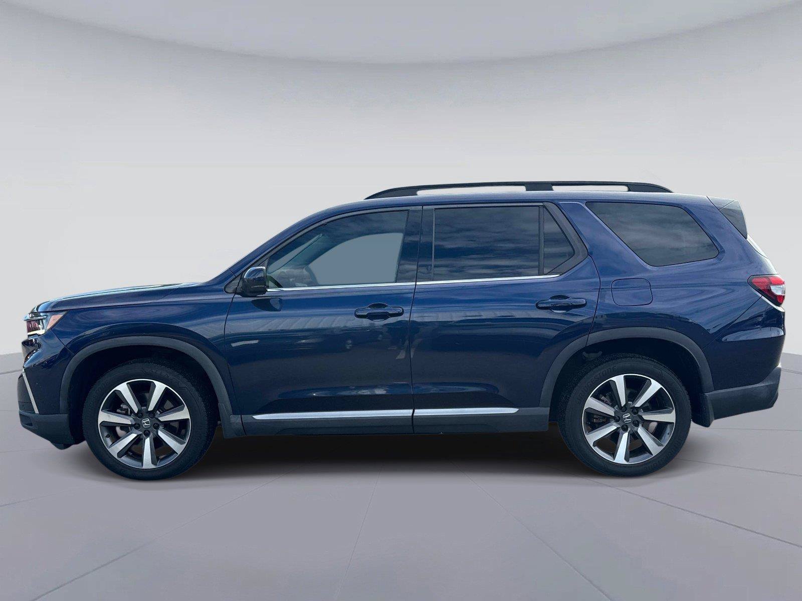 Certified 2024 Honda Pilot Touring image 7