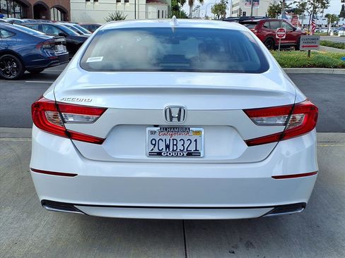 Used 2022 Honda Accord LX image 5